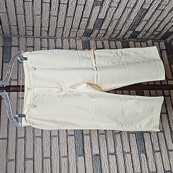 Alfred Dunner Capris Sz 14 Pretty Yellow - Picture 1 of 11